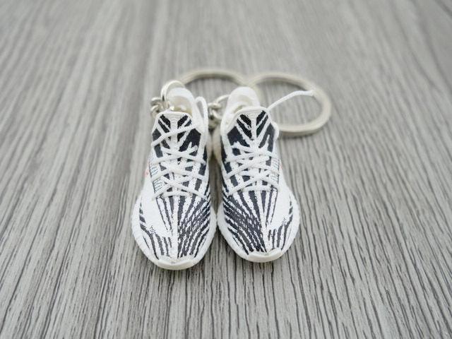 Mini Sneaker Keychains YZY - Zebra - Sneakers Passion