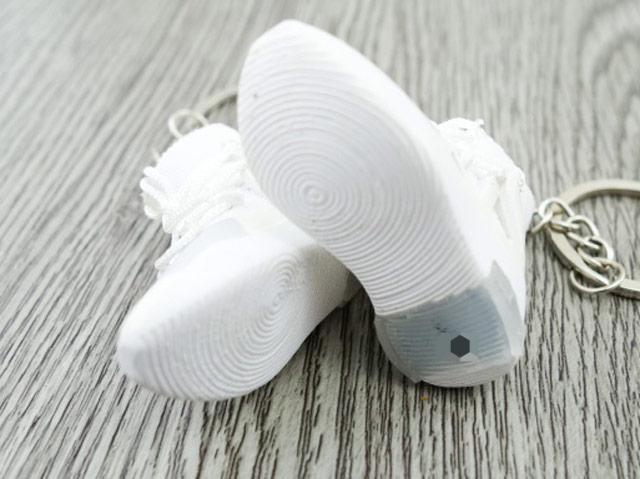 Mini 3D sneaker keychains FEAR OF G. White - Sneakers Passion