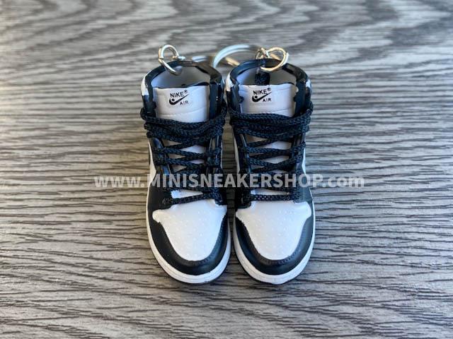 Mini sneaker keychain 3D Air Jordan 1 - Black White - PANDA - Sneakers Passion