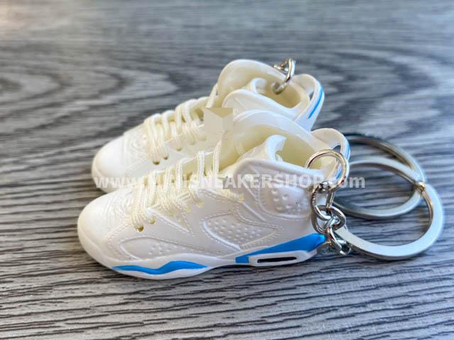 Mini Sneaker Keychains AJ 6 - Carolina - Sneakers Passion