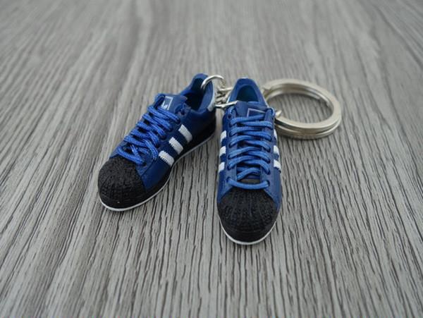 mini 3D sneaker keychains Superstar Blue Black - Sneakers Passion