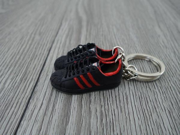 mini 3D sneaker keychains Superstar Black red - Sneakers Passion