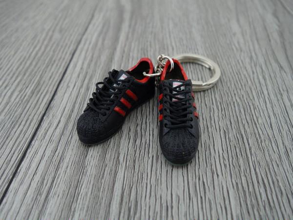 mini 3D sneaker keychains Superstar Black red - Sneakers Passion