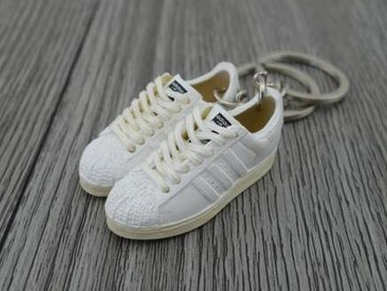 mini 3D sneaker keychains Superstar 35th Adicolor White - Sneakers Passion