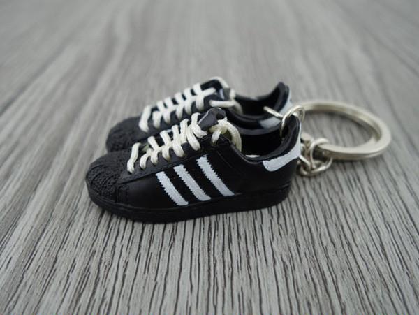 mini 3D sneaker keychains Superstar Black and White - Sneakers Passion