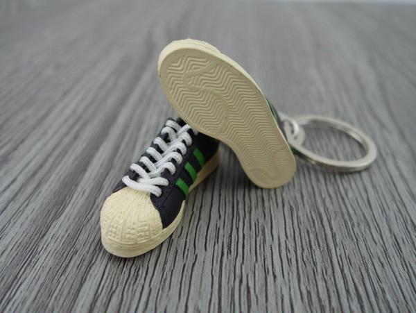 mini 3D sneaker keychains Superstar Black Green - Sneakers Passion