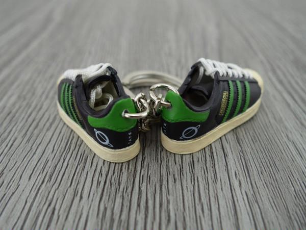 mini 3D sneaker keychains Superstar Black Green - Sneakers Passion