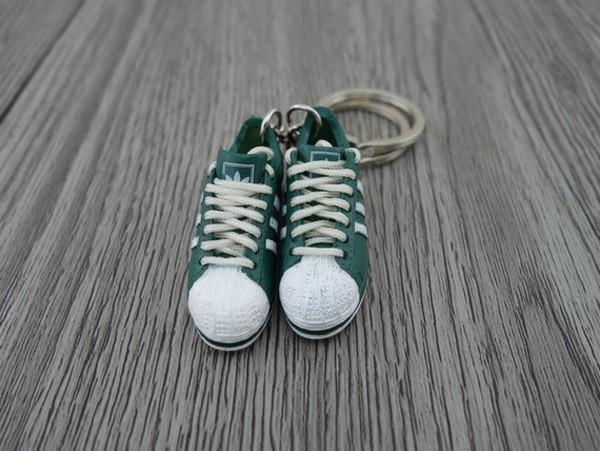 mini 3D sneaker keychains Superstar Green White - Sneakers Passion
