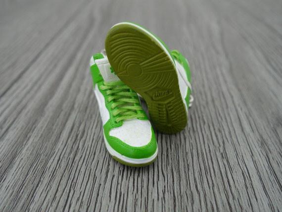 Mini sneaker keychain 3D Dunk - Irish Pride - Sneakers Passion