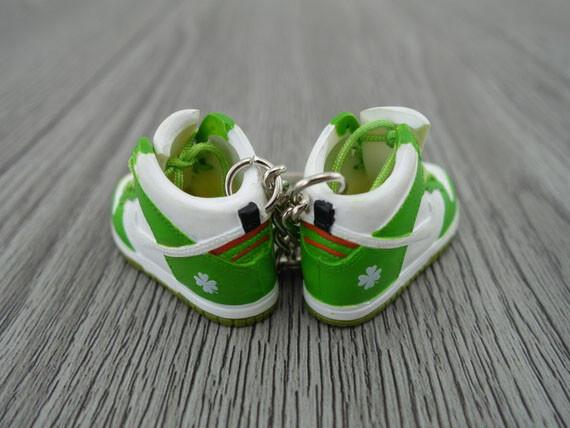 Mini sneaker keychain 3D Dunk - Irish Pride - Sneakers Passion