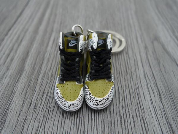 Mini sneaker keychain 3D Dunk - Olive prints - Sneakers Passion
