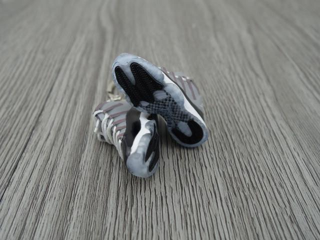 mini 3D sneaker keychains AJ 11 Cool Grey IE high - Sneakers Passion