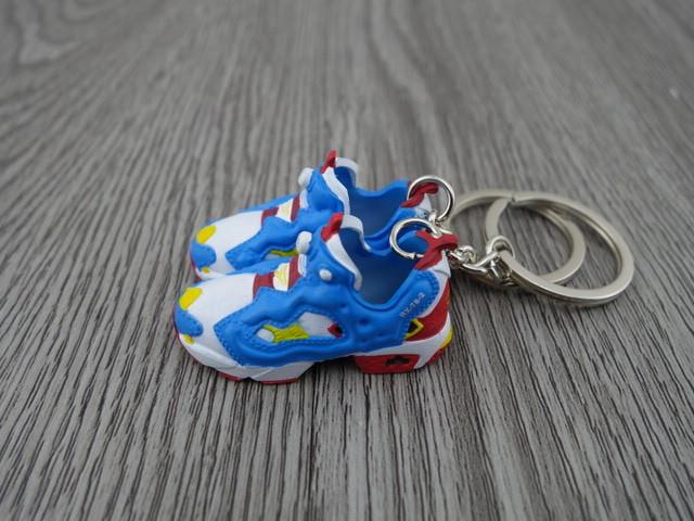 Mini 3D sneaker keychains Fury Blue White Red - Sneakers Passion