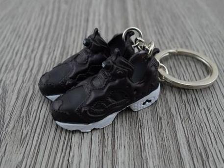 Mini 3D sneaker keychains Fury Black White - Sneakers Passion