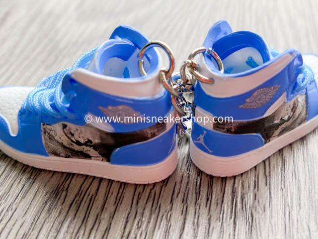 Mini sneaker keychain 3D AJ 1 Alpha North Carolina Tar Heels HQ - Sneakers Passion