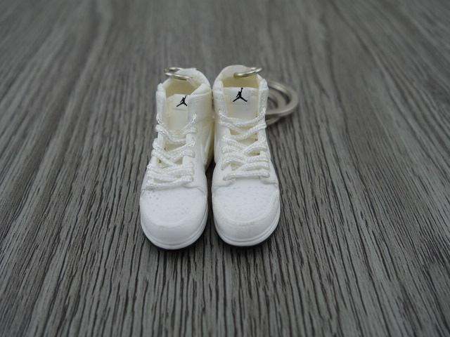 Mini sneaker keychain 3D Air Jordan 1 - Triple White - Sneakers Passion