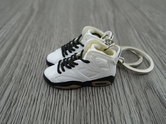 Mini Sneaker Keychains AJ6- White and Gold - Sneakers Passion