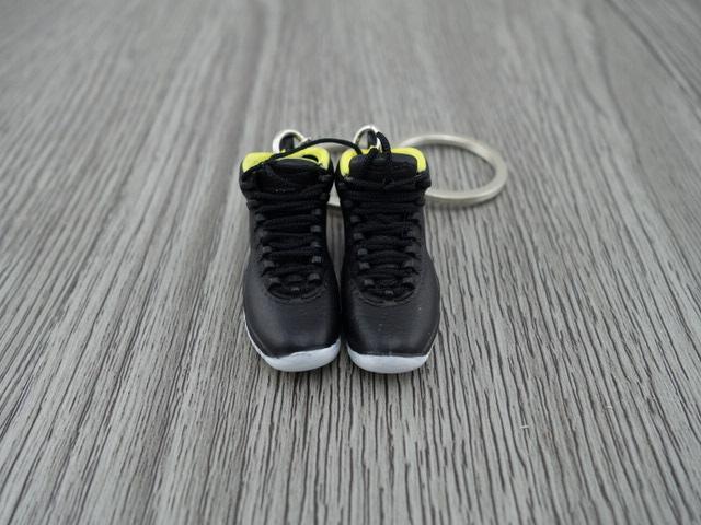 Mini Sneaker Keychains AJ 10 - Black/Yellow - Sneakers Passion