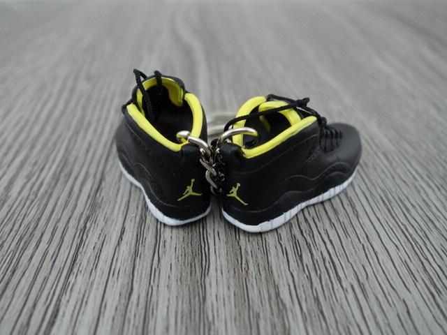 Mini Sneaker Keychains AJ 10 - Black/Yellow - Sneakers Passion