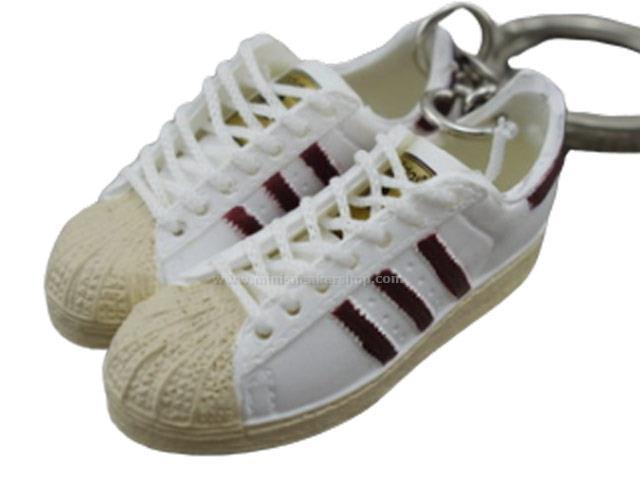 mini 3D sneaker keychains Superstar OG White Burgandy - Sneakers Passion