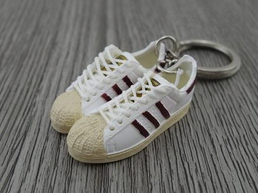 mini 3D sneaker keychains Superstar OG White Burgandy - Sneakers Passion