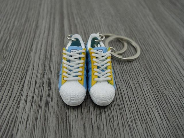 mini 3D sneaker keychains Superstar Lt Sky/Yellow - Sneakers Passion