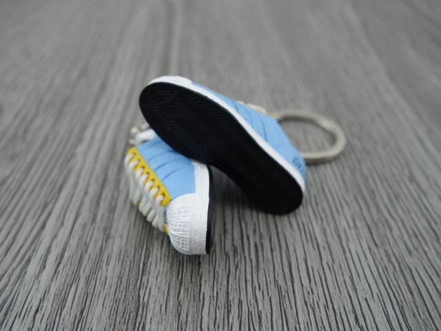 mini 3D sneaker keychains Superstar Lt Sky/Yellow - Sneakers Passion