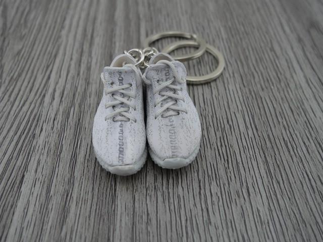 Mini Sneaker Keychains YZY - Moonrock - Sneakers Passion