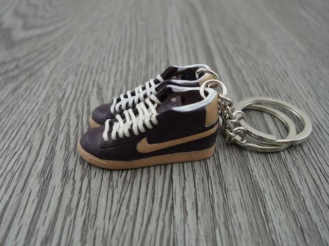mini 3D sneaker keychains Blazer - Brown/Beige - Sneakers Passion