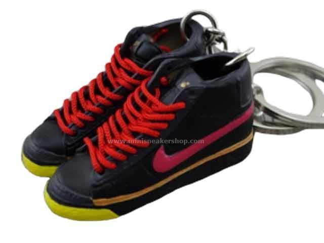mini 3D sneaker keychains Blazer - Black/Red - Sneakers Passion