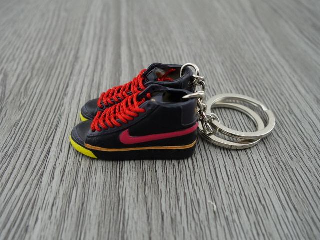 mini 3D sneaker keychains Blazer - Black/Red - Sneakers Passion