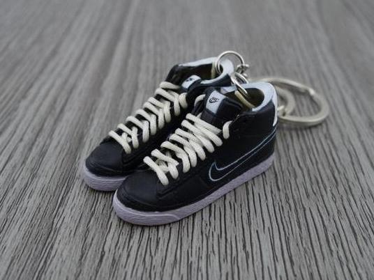 mini 3D sneaker keychains Blazer - Black/Lavender - Sneakers Passion