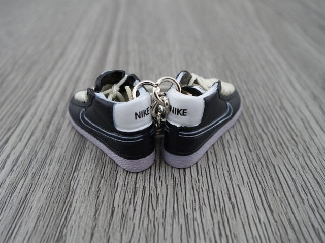 mini 3D sneaker keychains Blazer - Black/Lavender - Sneakers Passion