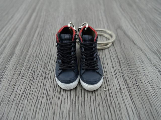 mini 3D sneaker keychains Blazer - Black/Red - Sneakers Passion