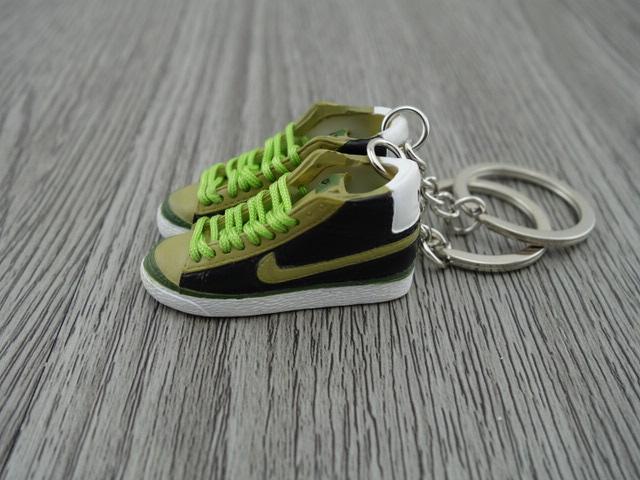 mini 3D sneaker keychains Blazer - Triple Green - Sneakers Passion