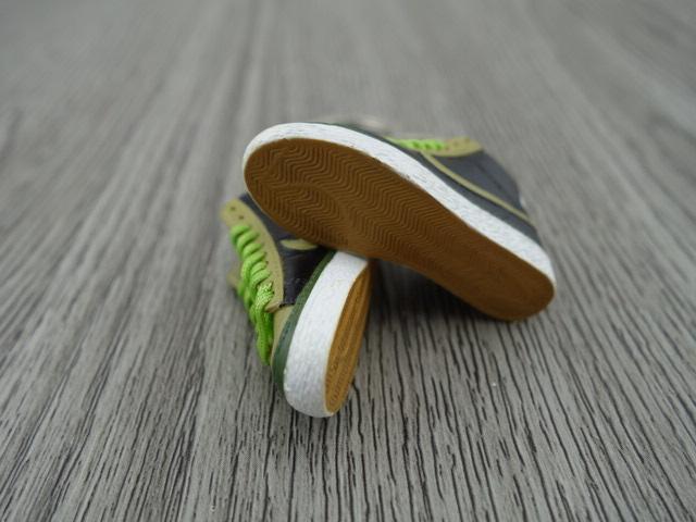 mini 3D sneaker keychains Blazer - Triple Green - Sneakers Passion