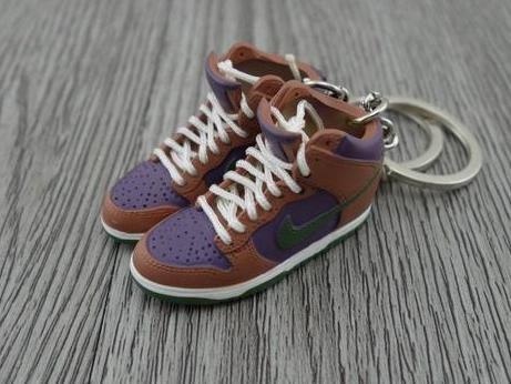 Mini sneaker keychain 3D Dunk Hi - Brown Purple Green - Sneakers Passion