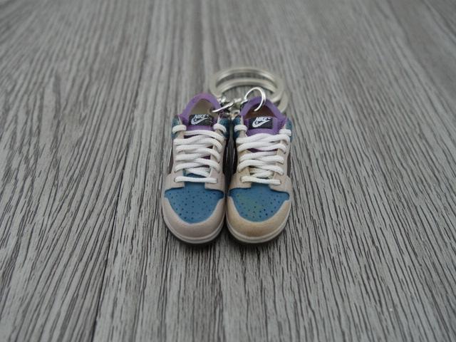Mini sneaker keychain 3D Dunk Low - Lavender Yellow - Sneakers Passion
