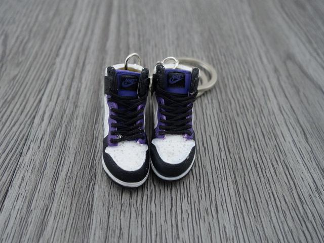 Mini sneaker keychain 3D Dunk Hi - Purple Stars - Sneakers Passion