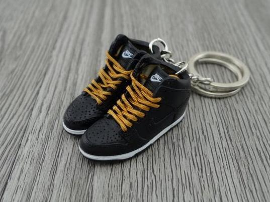 Mini sneaker keychain 3D Dunk Hi - Black Orange - Sneakers Passion