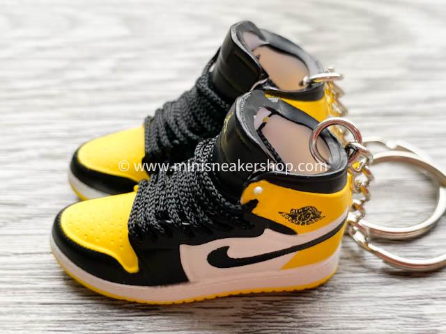 Mini sneaker keychain 3D Air Jordan 1 - Yellow Toe Black HQ - Sneakers Passion