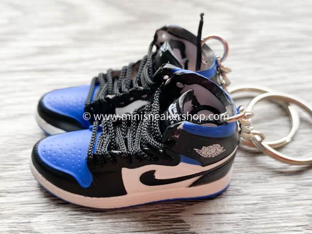 Mini sneaker keychain 3D AJ 1 - High Royal Toe - Sneakers Passion
