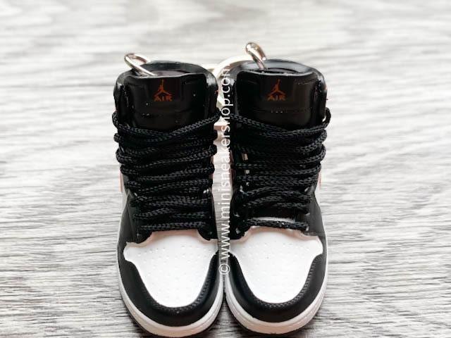 Mini sneaker keychain 3D Air Jordan 1 - Star Fish Orange - Sneakers Passion