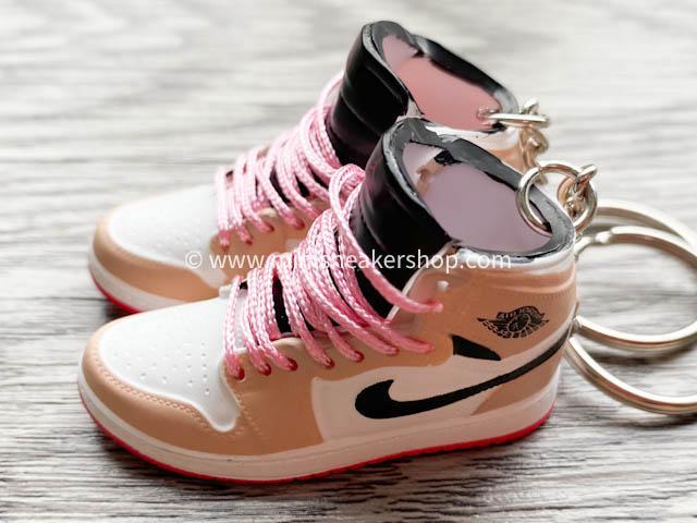 Mini sneaker keychain 3D Air Jordan 1 - Hyper Pink - Sneakers Passion