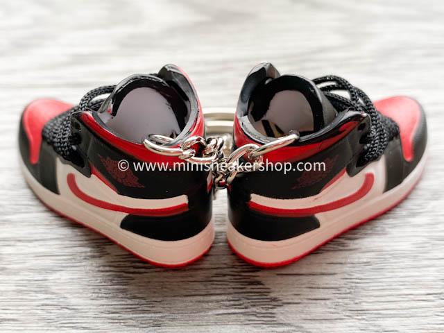 Mini sneaker keychain 3D Air Jordan 1 - Bred Toe - Sneakers Passion