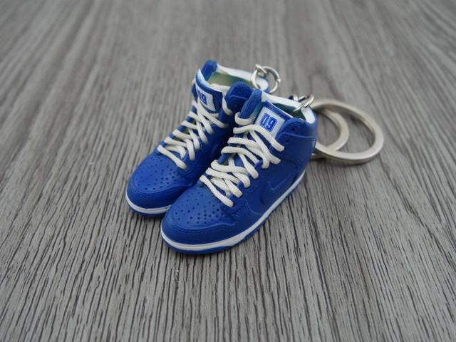 Mini sneaker keychain 3D Dunk Hi - 09 Royal - Sneakers Passion