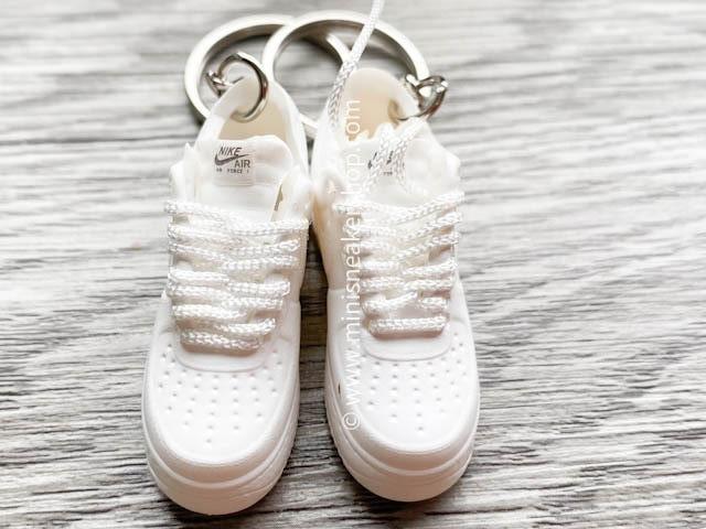 Mini 3D sneaker keychains Air Force 1 x SUP White - Sneakers Passion