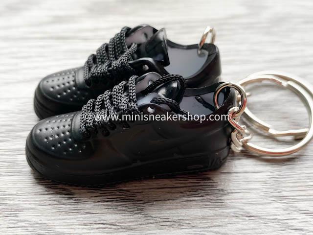 Mini 3D sneaker keychains Air Force 1 Black - Sneakers Passion