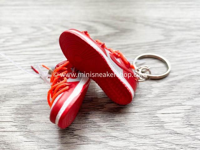Mini sneaker keychain 3D Dunk Low OW - Red - Sneakers Passion