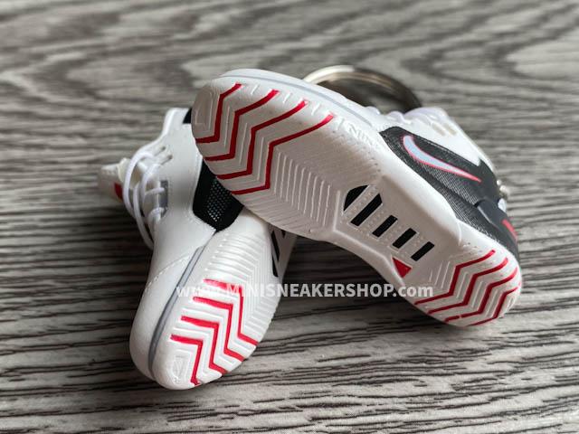 Mini sneaker keychain 3D Nike Kobe White Black Red - Sneakers Passion